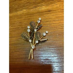 Vintage 1960s Austrian crystal leaf brooch, botanical Filigree signed Austria